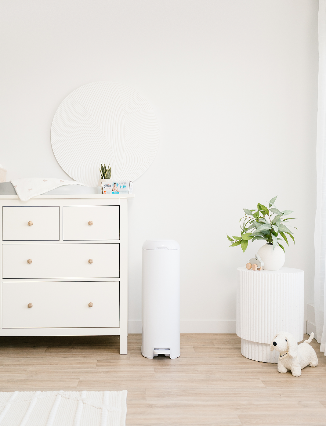 Diaper Pail vs Trash Can: Key Differences for Your Nursery